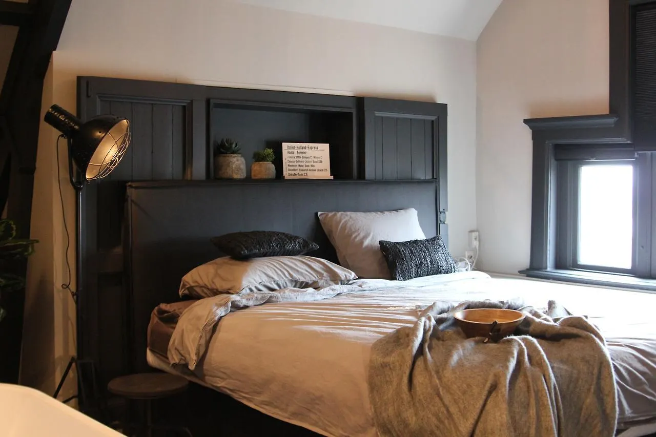 Bed & Breakfast Het Spoorhuis Uithoorn