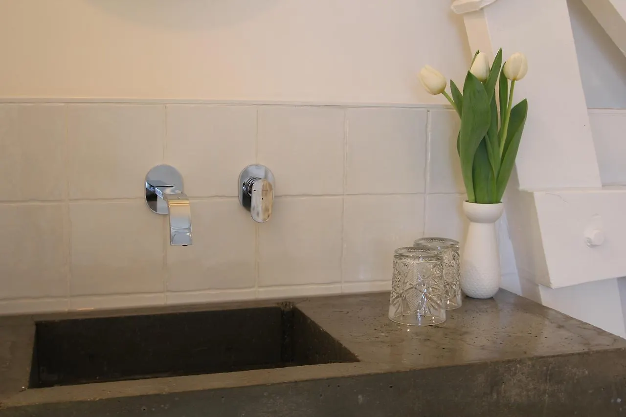 Het Spoorhuis Uithoorn 4*,
